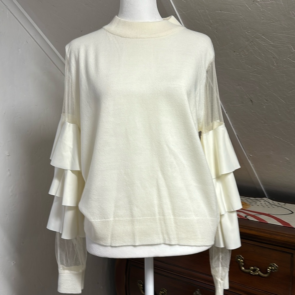 Jealous Tomato Ivory long sleeve Sweater‎ Blouse w/ sheer sleeves/ruffles Size M